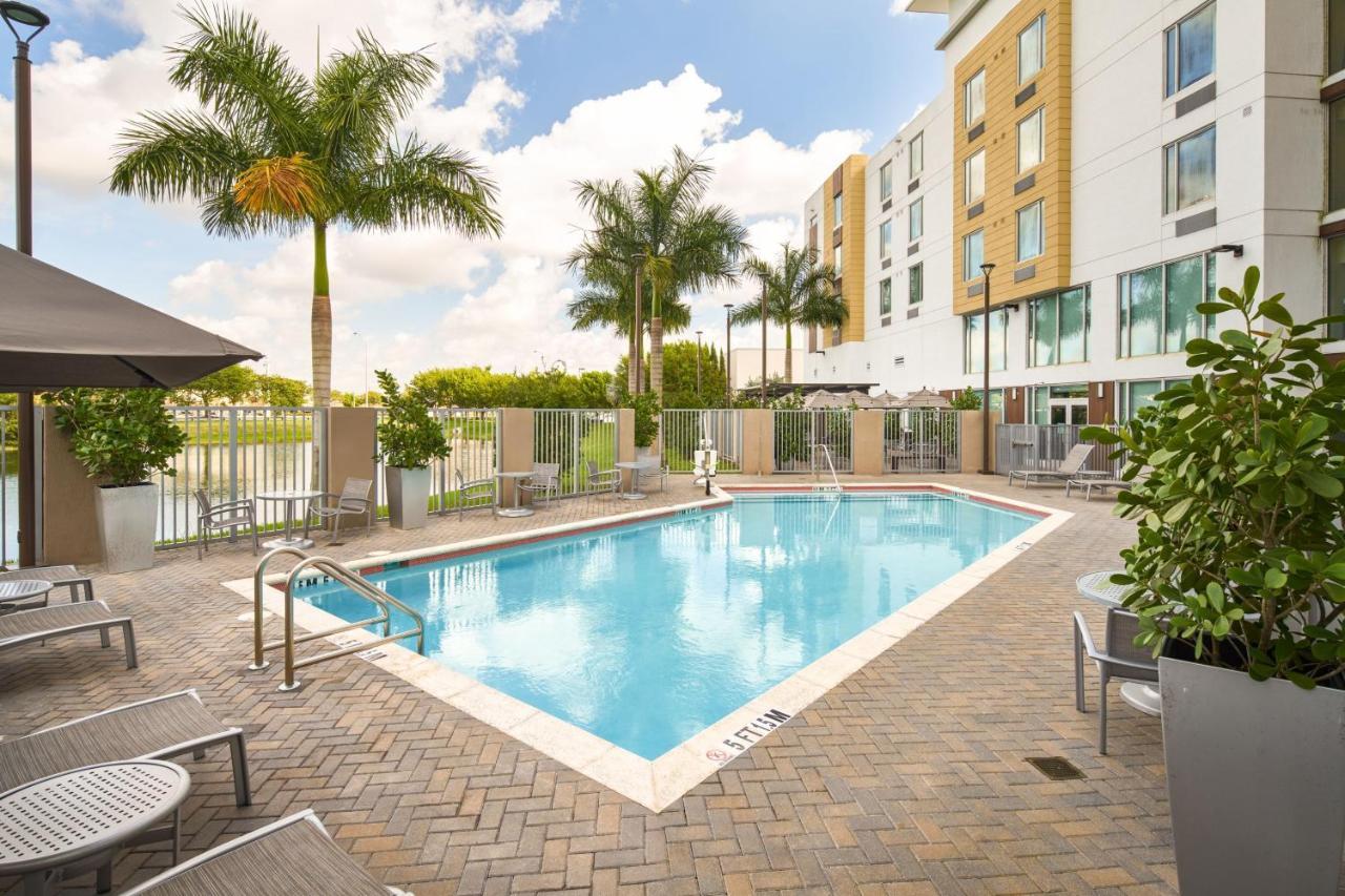 Towneplace Suites Miami Kendall West Kendale Lakes Exteriör bild